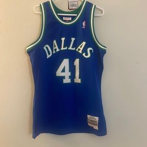 Mitchell & Ness Swingman Dirk Nowitski Jersey